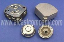 hydrostatic transmission manifold and filter cap